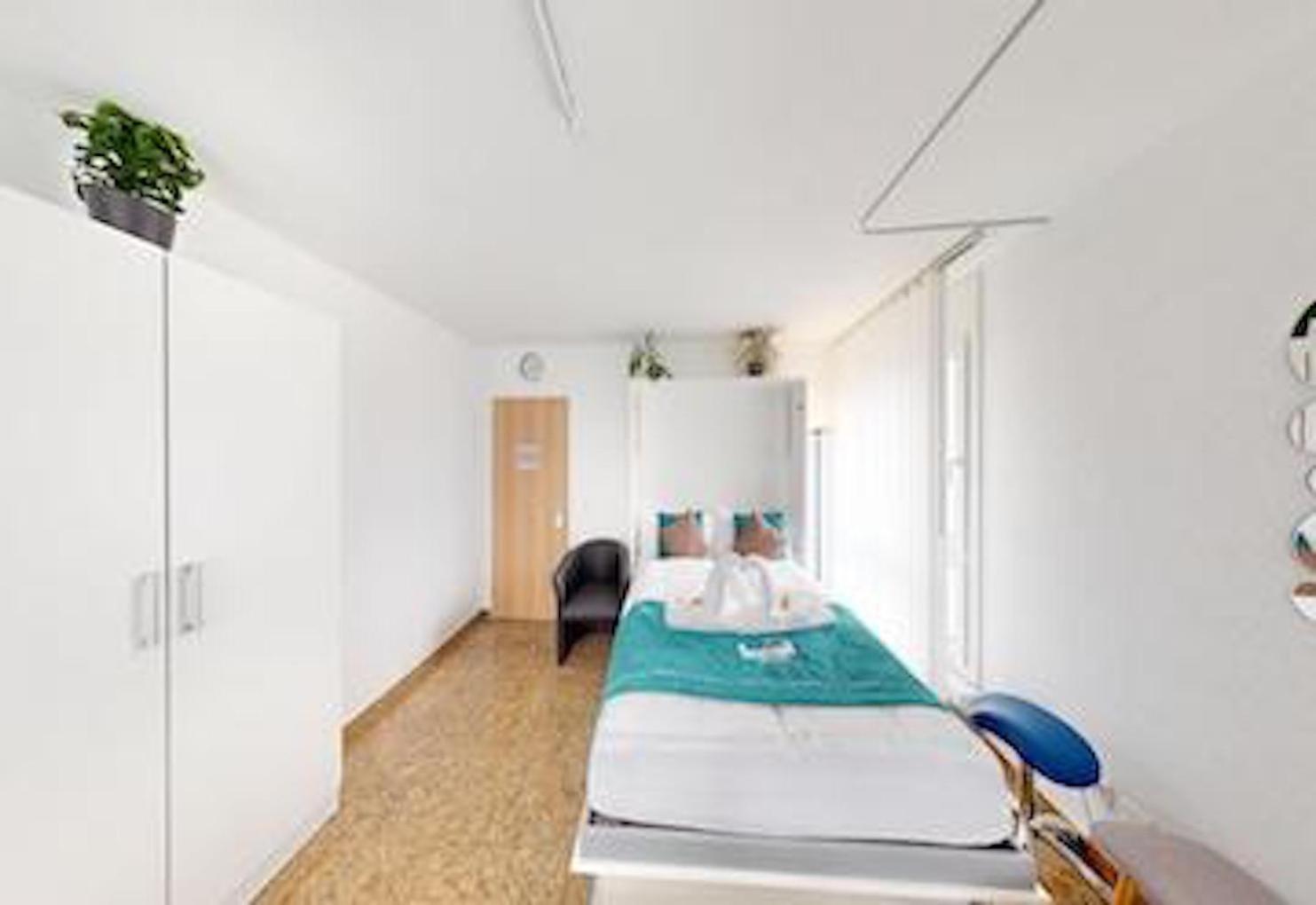 Ueber Den Daecher Von Chur Apartman Kültér fotó